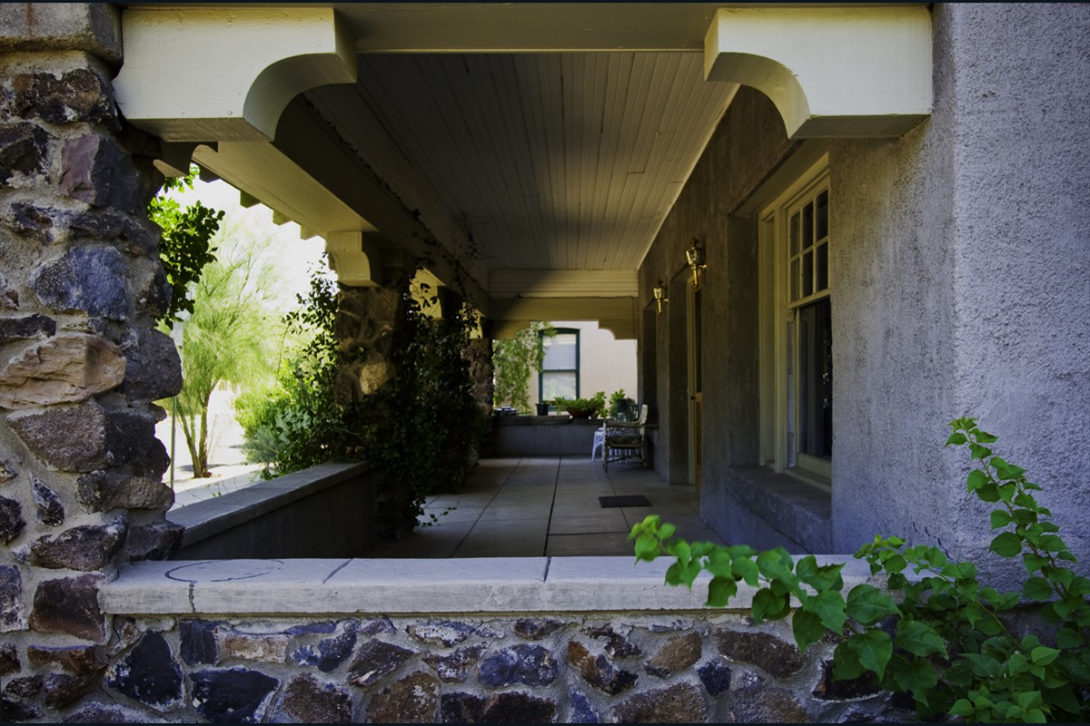Exterior_108