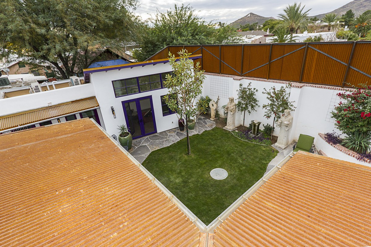 Exterior_145